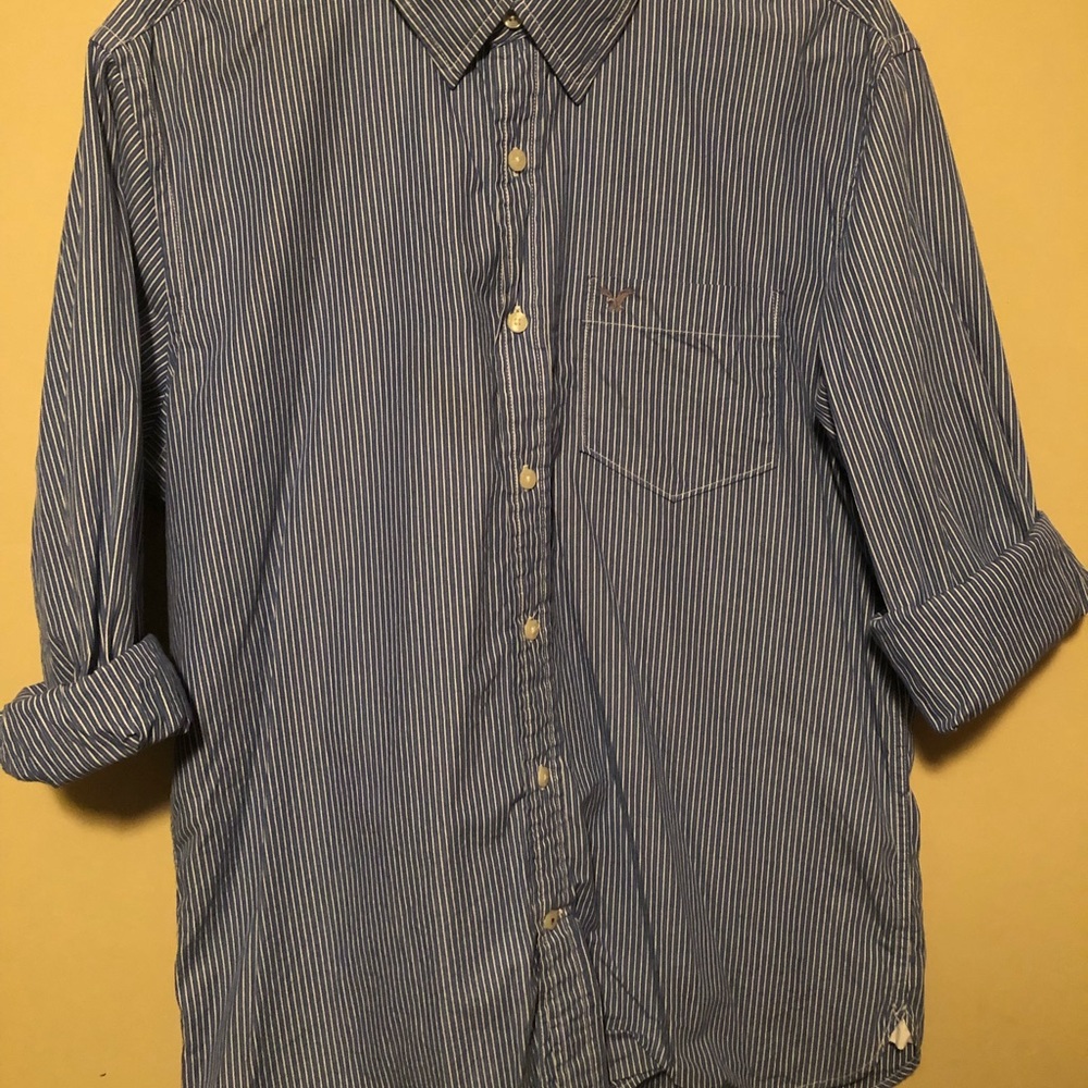 American Eagle button down